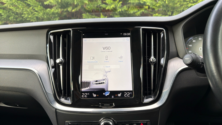 Volvo V60 2.0 D4 [190] Cross Country Plus 5dr AWD Auto Diesel Estate